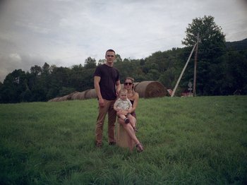 Movie still from “Black Fly - Wait” (2019), directed by Patrick Golan – Wide shot, Low angle