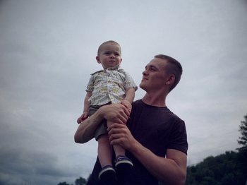 Movie still from “Black Fly - Wait” (2019), directed by Patrick Golan – Medium shot, Low angle