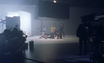 Movie still from “Rosalía & Ozuna - Yo x Ti, Tu x Mi” (2019), directed by Pasqual Gutierrez – Wide shot, High angle