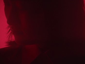 Movie still from “Kite Park - Bongo” (2019), directed by Danny Griffioen – Extreme Close Up shot, Low angle