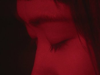 Movie still from “Kite Park - Bongo” (2019), directed by Danny Griffioen – Extreme Close Up shot, High angle