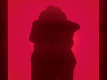 Movie still from “Kite Park - Bongo” (2019), directed by Danny Griffioen – Wide shot, Low angle