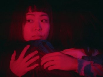 Movie still from “Kite Park - Bongo” (2019), directed by Danny Griffioen – Extreme Close Up shot, High angle