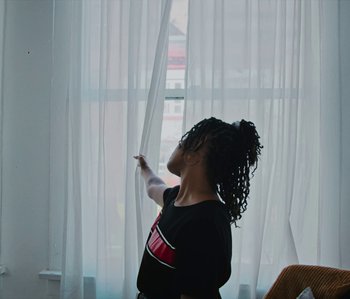 Movie still from “Janette King - Love Another” (2019), directed by Lawrence Le Lam – Medium shot, Low angle