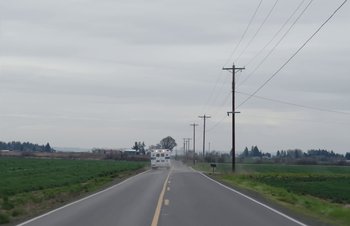 Movie still from “The Lumineers - Gloria” (2019), directed by Kevin Phillips – Extreme Wide shot, Low angle