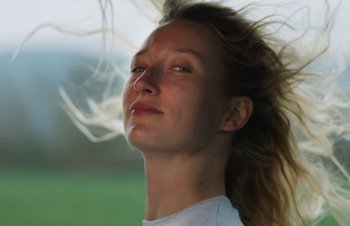 Movie still from “The Lumineers - Gloria” (2019), directed by Kevin Phillips – Close Up shot, Low angle