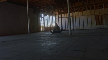 Movie still from “Jordan Hawkins - Lost feat. oghosthaze” (2019), directed by Henry Kinder – Extreme Wide shot, High angle