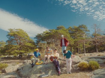 Movie still from “Colectivo Da Silva - Marisol” (2019), directed by Kirkpatrick Buffet – Wide shot, Low angle