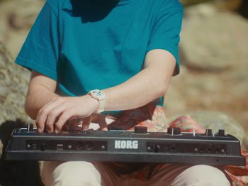 Movie still from “Colectivo Da Silva - Marisol” (2019), directed by Kirkpatrick Buffet – Medium shot, High angle