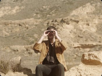 Movie still from “Los Ojos - Por wasap” (2019), directed by Kirkpatrick Buffet – Medium shot, High angle
