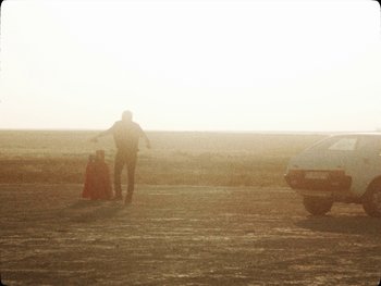 Movie still from “Los Ojos - Por wasap” (2019), directed by Kirkpatrick Buffet – Extreme Wide shot, Low angle