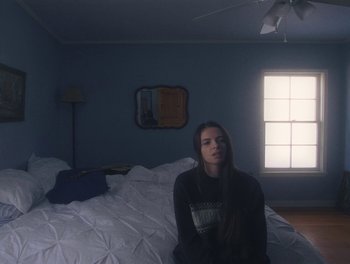 Movie still from “Gracie Gray - Morphine” (2019), directed by Michael Priestley – Medium shot, High angle