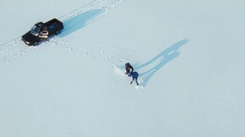 Movie still from “Onni Boi - Tides” (2019), directed by Kristian Lindén – Extreme Wide shot, Overhead angle