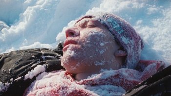 Movie still from “Onni Boi - Tides” (2019), directed by Kristian Lindén – Extreme Close Up shot, Overhead angle