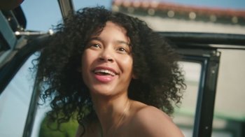 Movie still from “Leven Kali & Syd - Do U Wrong” (2019), directed by Kevin Lombardo – Close Up shot, Low angle