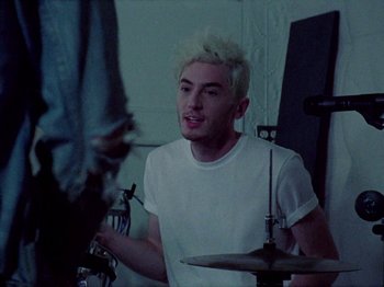 Movie still from “Charly Bliss - Hard To Believe” (2019), directed by Henry Kaplan – Close Up shot, Over the shoulder angle