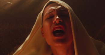 Movie still from “Majetic - Lead Halo” (2019), directed by Jillian Iscaro – Extreme Close Up shot, Low angle