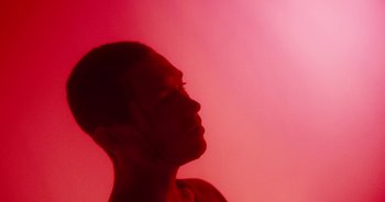 Movie still from “Majetic - Lead Halo” (2019), directed by Jillian Iscaro – Extreme Close Up shot, Low angle