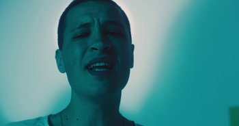Movie still from “Majetic - Lead Halo” (2019), directed by Jillian Iscaro – Close Up shot, Low angle
