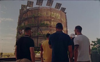 Movie still from “Elio Toffana - Genesis” (2018), directed by Miguel Angulo – Wide shot, Low angle