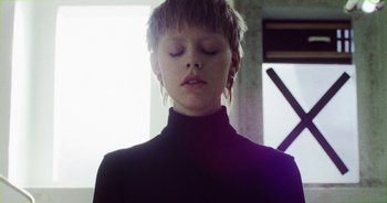 Movie still from “Desto - Exoskeleton” (2018), directed by Kristian Lindén – Close Up shot, Low angle