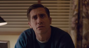 Movie still from “Wildlife” (2018), directed by Paul Dano – Jake gyllenhaal in a scene from the movie nightcrawler; Close Up shot, Over the shoulder angle