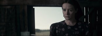 Movie still from “Women Talking” (2022), directed by Sarah Polley – Close Up shot, Over the shoulder angle