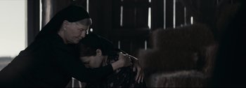 Movie still from “Women Talking” (2022), directed by Sarah Polley – Medium shot, Over the shoulder angle