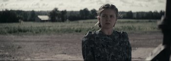 Movie still from “Women Talking” (2022), directed by Sarah Polley – Close Up shot, Over the shoulder angle