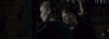 Movie still from “Women Talking” (2022), directed by Sarah Polley – Close Up shot, Over the shoulder angle