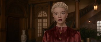 Movie still from “Amsterdam” (2022), directed by David O. Russell – Close Up shot, Over the shoulder angle