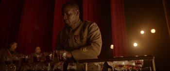 Movie still from “Amsterdam” (2022), directed by David O. Russell – Medium shot, Over the shoulder angle