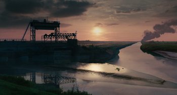 Movie still from “Atonement” (2007), directed by Joe Wright – Extreme Wide shot, High angle