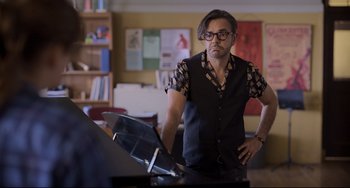 Movie still from “CODA” (2021), directed by Sian Heder – Medium shot, Over the shoulder angle