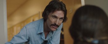 Movie still from “Dallas Buyers Club” (2013), directed by Jean-Marc Vallée – A person wearing a shirt and a tie; Close Up shot, Over the shoulder angle