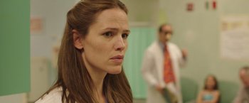 Movie still from “Dallas Buyers Club” (2013), directed by Jean-Marc Vallée – A person in a hospital room; Close Up shot, Over the shoulder angle