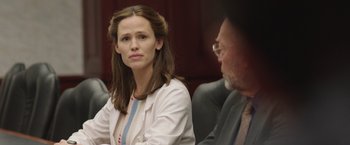 Movie still from “Dallas Buyers Club” (2013), directed by Jean-Marc Vallée – A woman in a white lab coat sitting next to a man; Close Up shot, Over the shoulder angle
