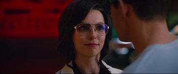 Movie still from “Free Guy” (2021), directed by Shawn Levy – A person wearing glasses; Close Up shot, Over the shoulder angle