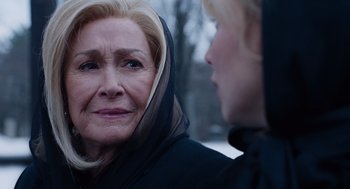 Movie still from “Joy” (2015), directed by David O. Russell – A woman in a black jacket and a woman in a black jacket; Close Up shot, Over the shoulder angle