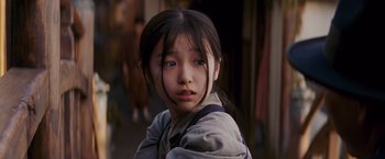 Movie still from “Memoirs of a Geisha” (2005), directed by Rob Marshall – Close Up shot, Over the shoulder angle