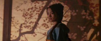 Movie still from “Memoirs of a Geisha” (2005), directed by Rob Marshall – Close Up shot, Over the shoulder angle