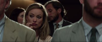 Movie still from “Richard Jewell” (2019), directed by Clint Eastwood – A woman sitting next to a man in a suit; Close Up shot, Over the shoulder angle