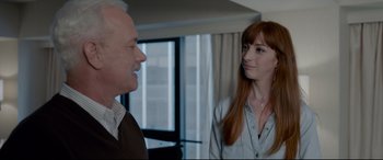 Movie still from “Sully” (2016), directed by Clint Eastwood – A man and a woman talking to each other; Close Up shot, Over the shoulder angle