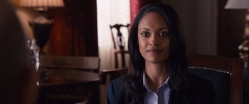 Movie still from “The Accountant” (2016), directed by Gavin O'Connor – Close Up shot, Over the shoulder angle