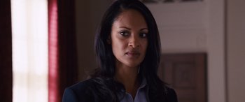 Movie still from “The Accountant” (2016), directed by Gavin O'Connor – Close Up shot, Over the shoulder angle