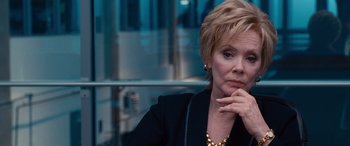 Movie still from “The Accountant” (2016), directed by Gavin O'Connor – Close Up shot, Over the shoulder angle