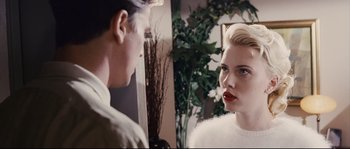Movie still from “The Black Dahlia” (2006), directed by Brian De Palma – A man and a woman looking at one another; Close Up shot, Over the shoulder angle