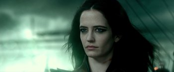 Movie still from “300: Rise of an Empire” (2014), directed by Noam Murro – A person wearing a jacket; Close Up shot, Over the shoulder angle