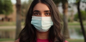 A person wearing a face mask