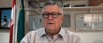 Movie still from “752 Is Not a Number” (2022), directed by Babak Payami – Close Up shot, Over the shoulder angle